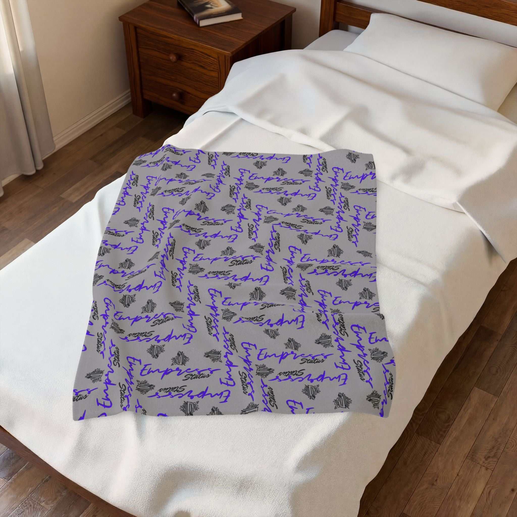 Empress Status Velveteen Plush Blanket