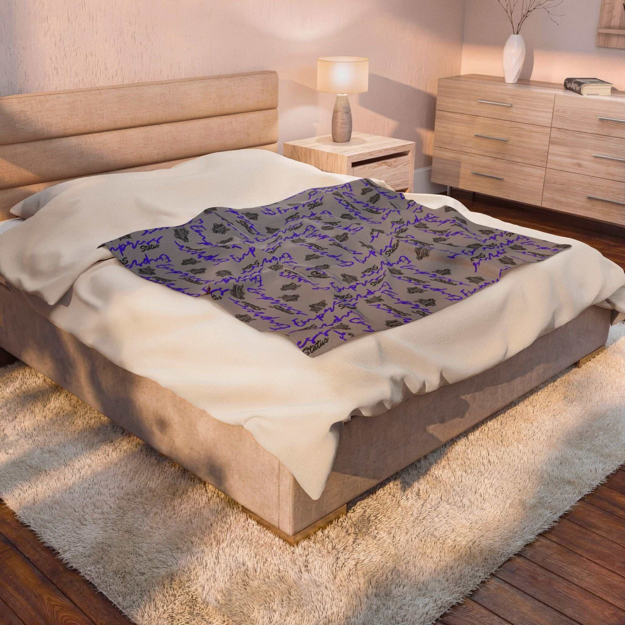 Empress Status Velveteen Plush Blanket